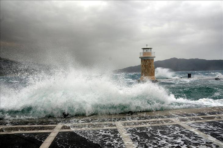 Şemsiyesiz dışarı çıkmayın! Meteoroloji’den sarı kodlu uyarı: Ani sel ve fırtına geliyor! 4
